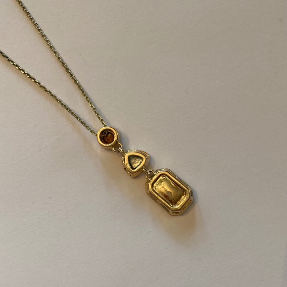 SAQ Fashion Pendant on Chain - Picture 2 of 5